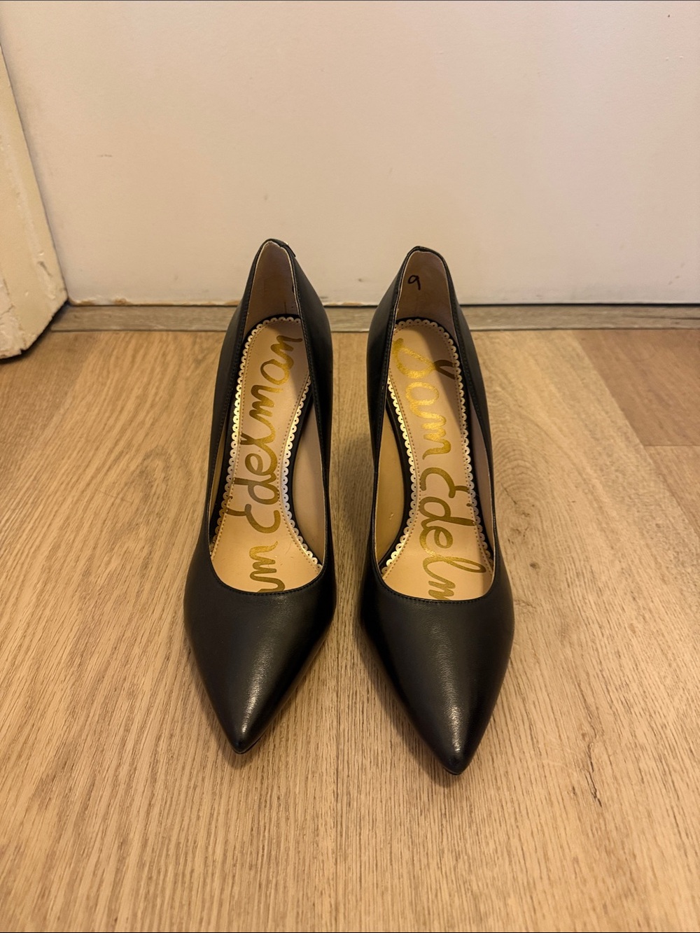 Sam Edelman Black Leather Pointed-Toe Pumps